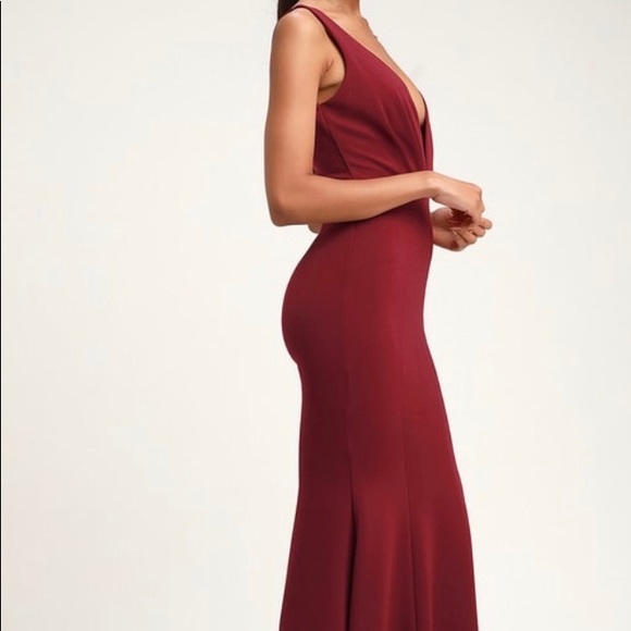Lulus wine colored deep V front gown - Picture 2 of 4